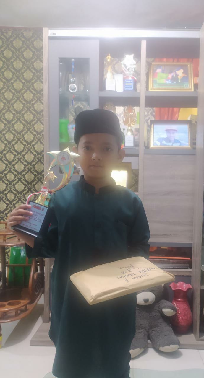 Albesta Riselva Alvaro,Murid Kelas 3 SD SDN Negeri Binsus Kota Dumai Berhasil Memperoleh Posisi Ke 2 Dalam Perlombaan Tahfidz Al- Qur'an Juz 30