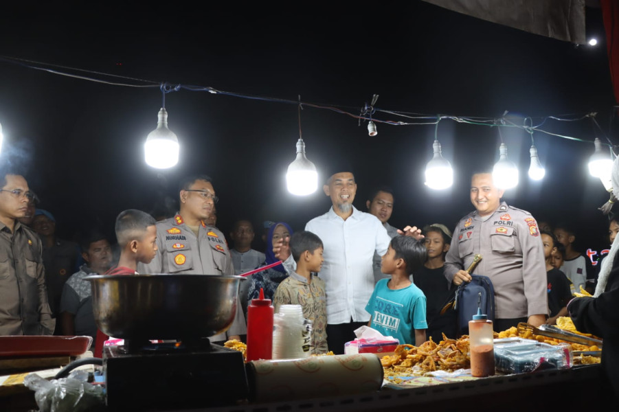 Dalam Rangka Hari Bhayangkara Ke-77 Kepolisian Resor Dumai Menggelar Festival Usaha Mikro Kecil Menengah UMKM