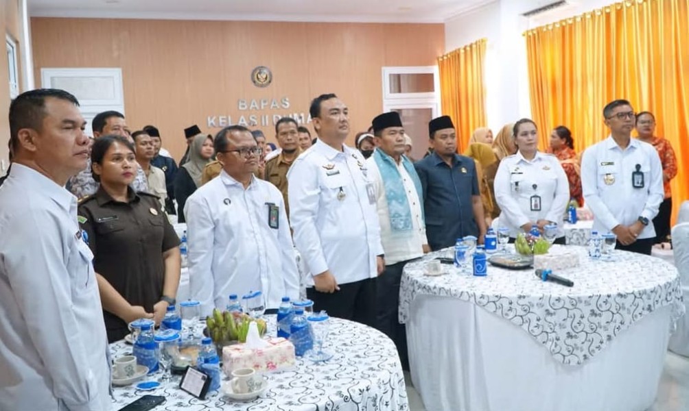 Petugas Rutan Dumai Raih Penghargaan Pencegahan Penyelundupan Handphone di Puncak HBP ke-61