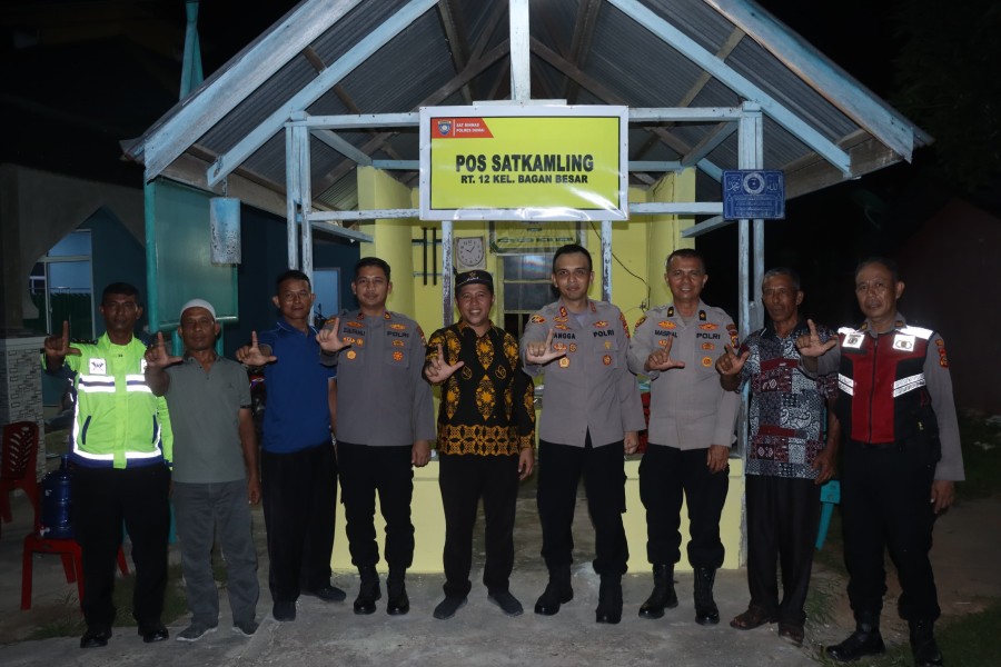 Kapolres Dumai Pimpin Patroli Tim RAGA dan Pengecekan Pos Satkamling kecamatan Bukit kapur Kota Dumai