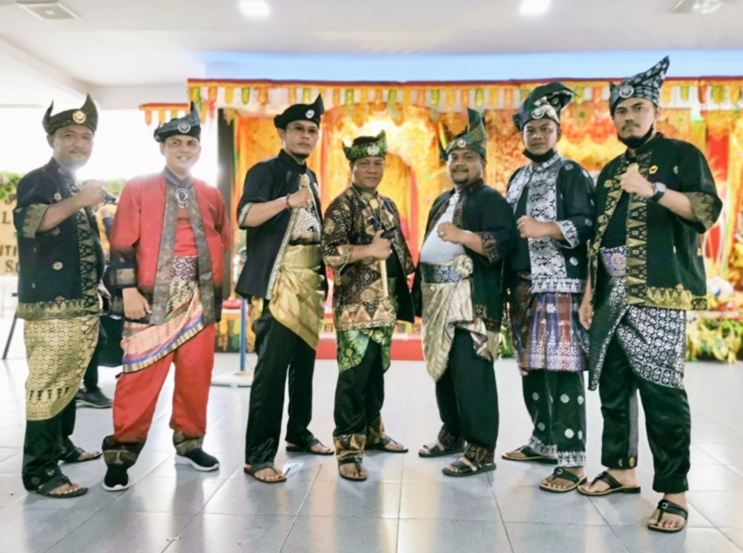 Pembekuan Pengurusan Gagak Hitam kota Pekanbaru.