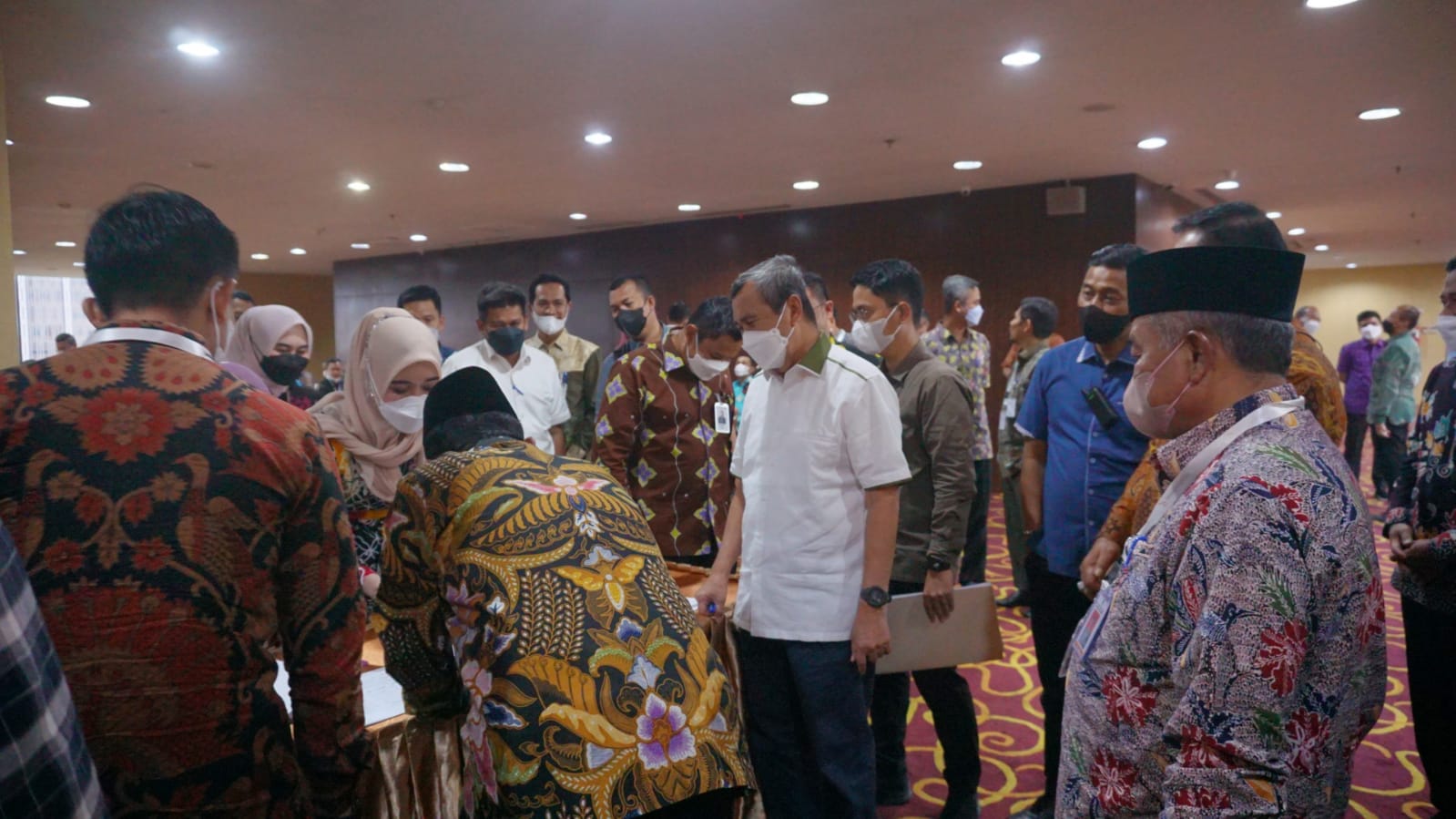 Wakil Bupati Rokan Hilir, Sulaiman Azhar, Menghadiri Rapat Umum Pemegang Saham Luar Biasa