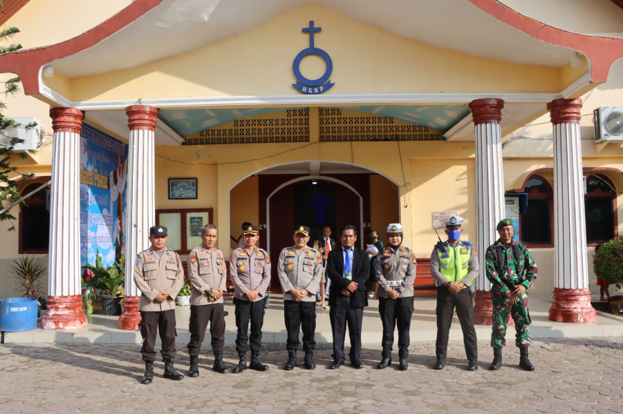 Pengurus Gereja Dumai,Mengucapkan Terima Kasih Kepada Pihak Kepolisian Telah Melaksanakan Kegiatan Sterilisasi Pengamanan  Ibadah Kenaikan Isa Almasih.