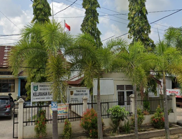 Diduga Jarang Masuk Kantor, Masyarakat Mintak Walikota Dumai Copot Jabatan Kasi Pem Kelurahan Ratu Sima