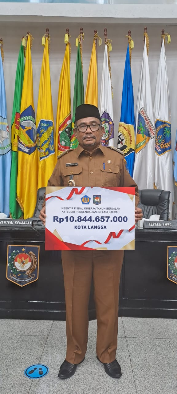 Pemerintah Kota Langsa Menerima Intensif fiskal kinerja Tahun Berjalan untuk Kategori Kinerja Pengendalian Inflasi Daerah