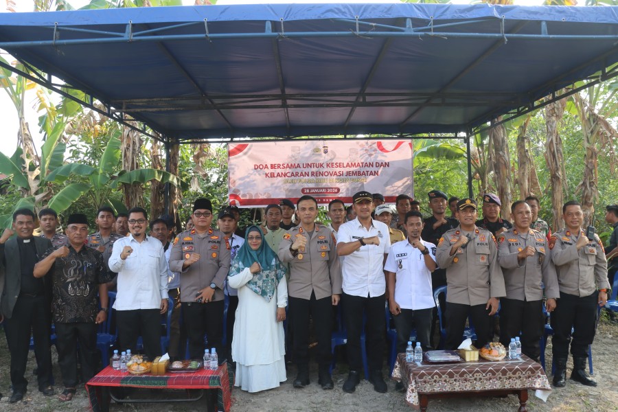 Polda Riau Gelar Doa Bersama Renovasi Jembatan Merah Putih di Kota  Dumai Perkuat Akses dan Konektivitas Warga