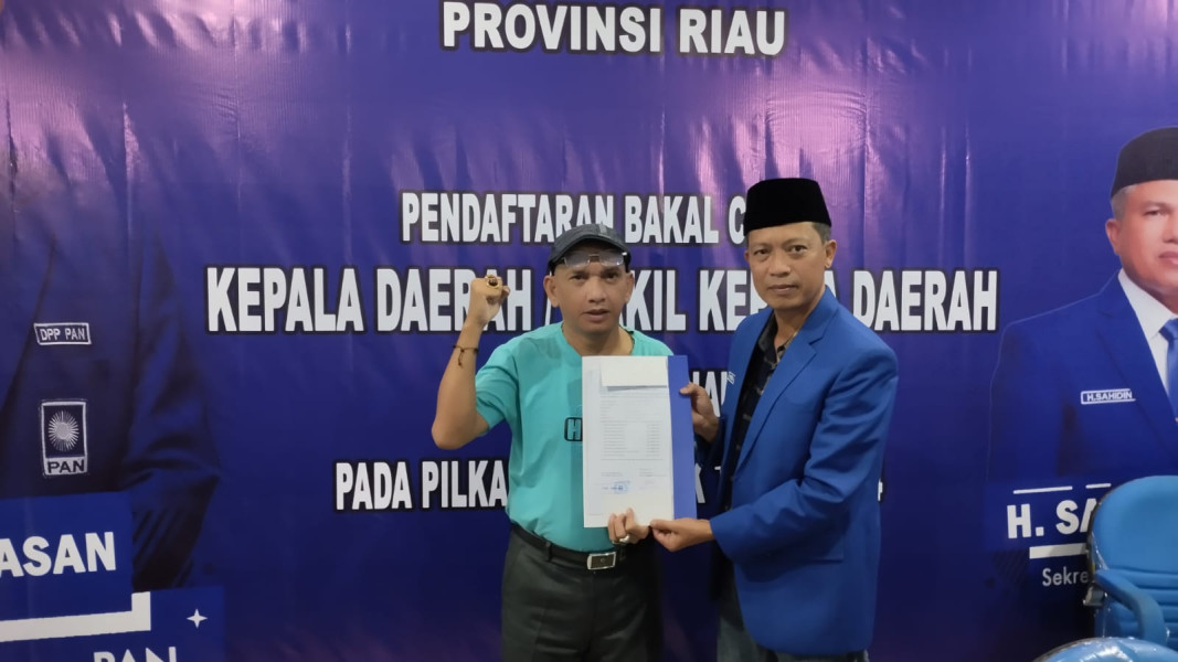 Erwin Sitompul S. Pd Resmi Mendaftar Ke DPW PAN di Pekanbaru