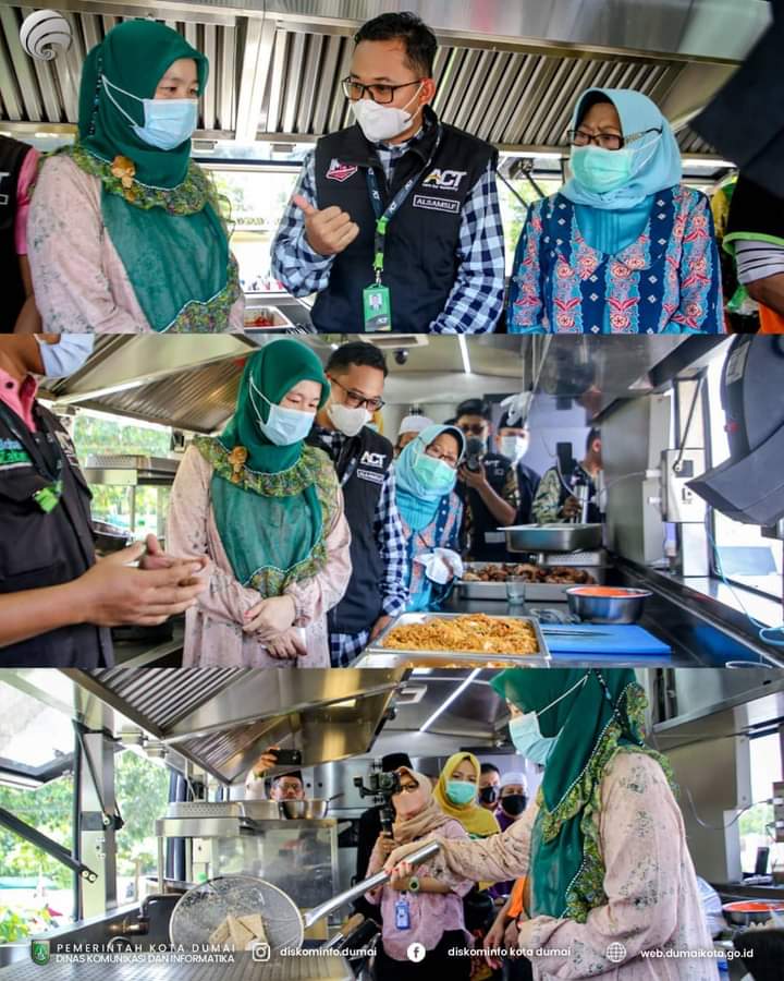 Ketua Tim Penggerak PKK Kota Dumai, Hj. Leni Ramaini Paisal, SKM, Melaunching Event Humanity Food Bus-Aksi Cepat Tanggap (ACT)