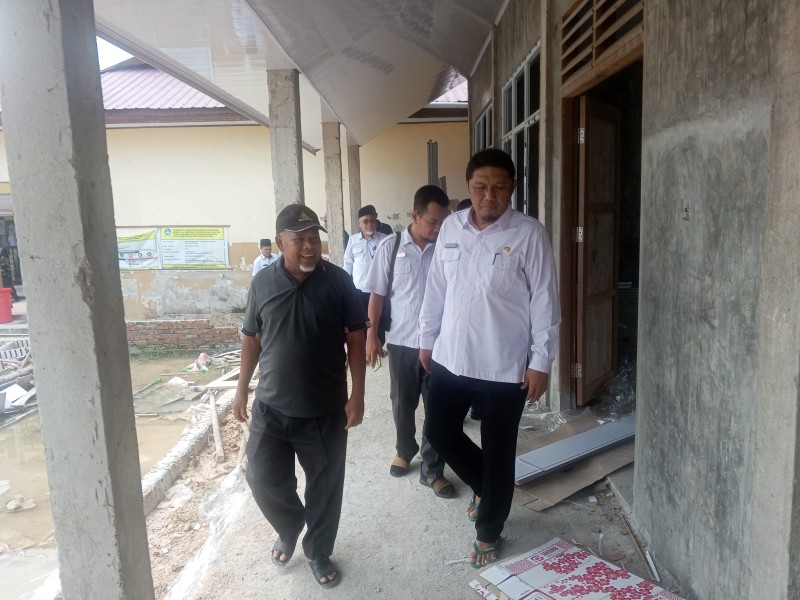 Kepala Dinas Pendidikan Dumai Jika Kabut Asap Masih Mengkuatirkan Kemungkinan Libur Sekolah Ditambah.