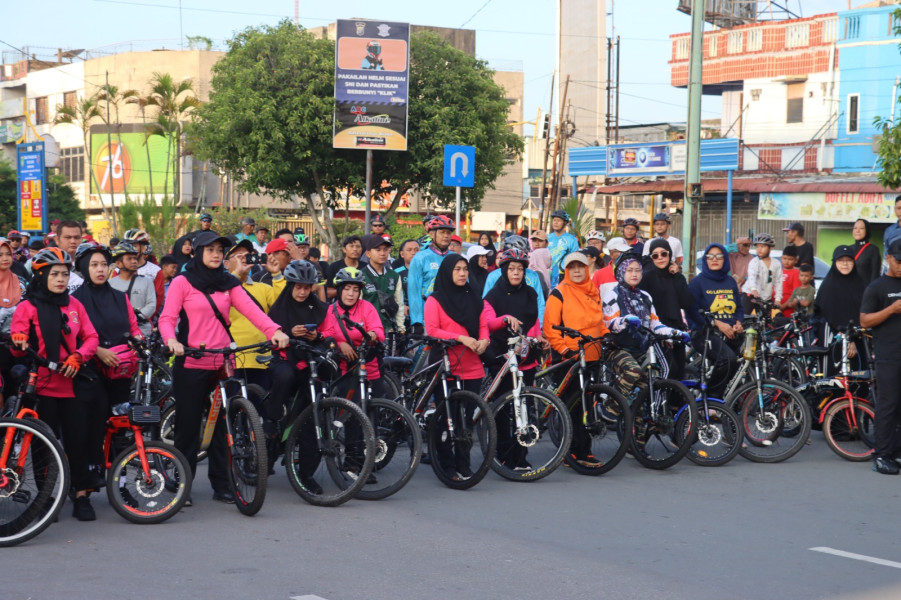 Polres Dumai Menggelar Olahraga Bersama TNI-Polri Dalam Rangka Memperingati Hari Bhayangkara Ke-78 Tahun 2024