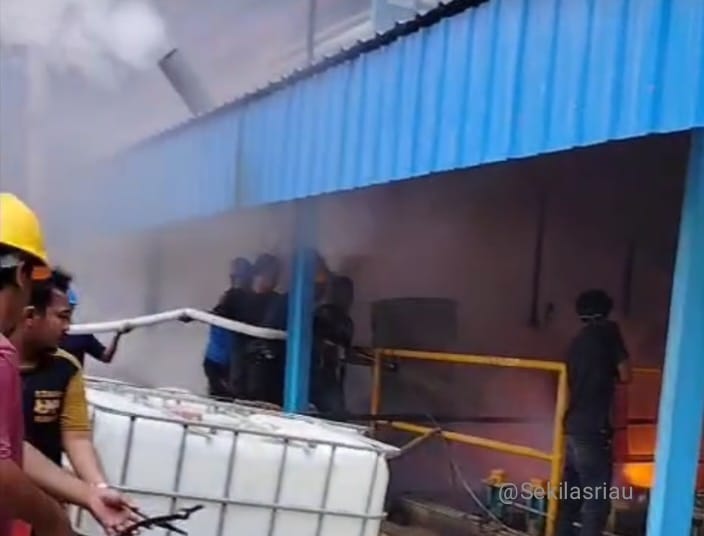 Terjadi Kebakaran di PT PAA Pelintung Dumai, Video 19 Detik Beredar