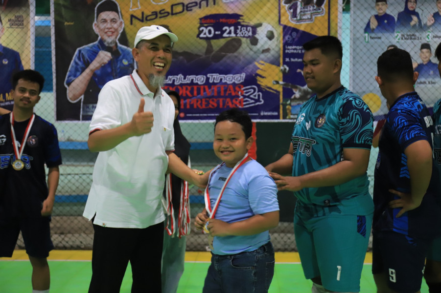 Tim Futsal 652 PT. AAS Juara Turnamen Futsal NasDem Cup 2024 Paisal : Turnamen Jadi Ajang Pembinaan Bakat