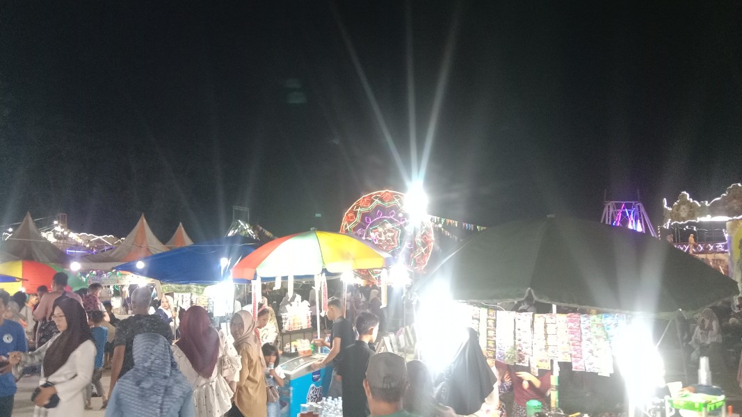 Pasar Malam Rakyat Padat Pengunjung Membawa Berkah Bagi Pedagang UMKM Kota Dumai