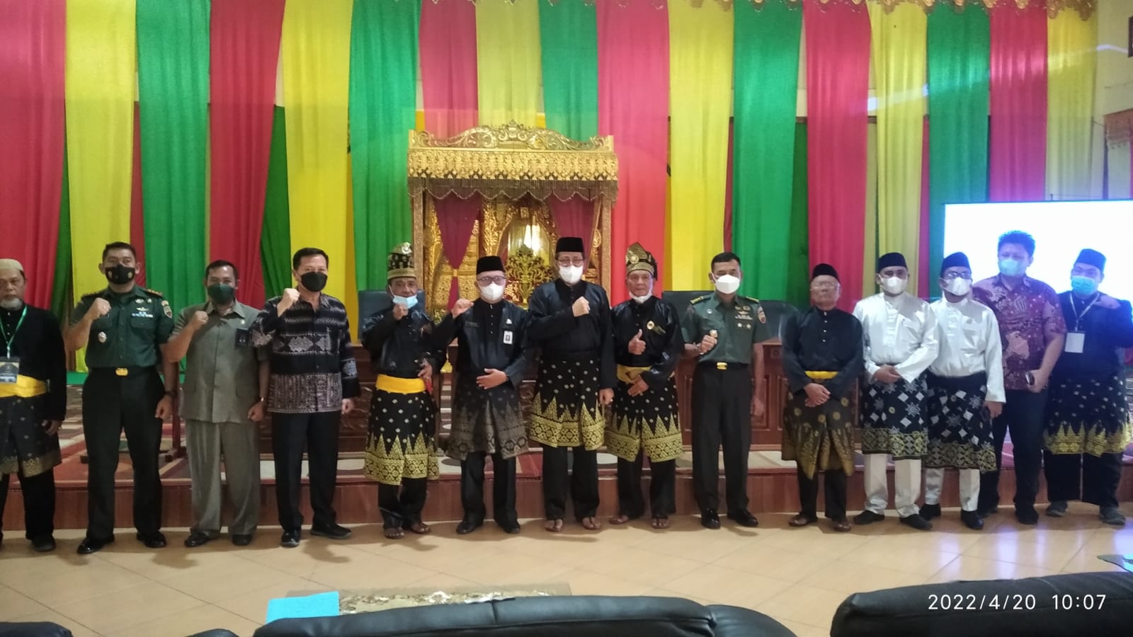 Mubes LAMR ke-8 Dalam Kata Sambutannya Ketua DPH LAMR  Datuk Seri Syahrial Abubukar Menyampaikan