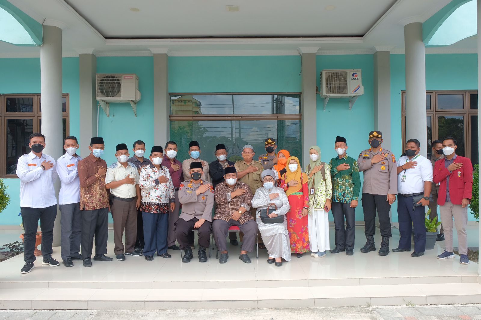 Kunjungi PW Muhammdiyah Riau, Kapolda Riau Irjen Pol Iqbal : Terima Saya Jadi Bagian Keluarga Besar 