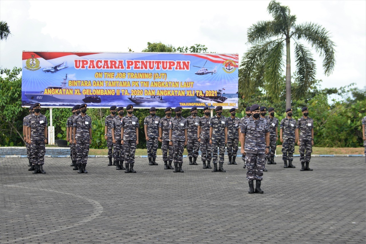 OJT Bintara Dan Tamatan PK TNI AL Resmi Ditutup Danlantamal  IV  