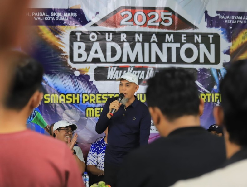 Open Tournament Badminton Walikota Dumai Cup Dibuka: Bangkitkan Semangat Wartawan