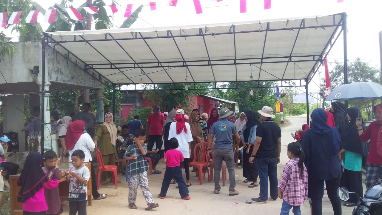 BTN Pajar Indah Permai 1 Kota Dumai ,Meriahkan HUT RI Ke - 77  Dengan Bermacam Perlombaan.