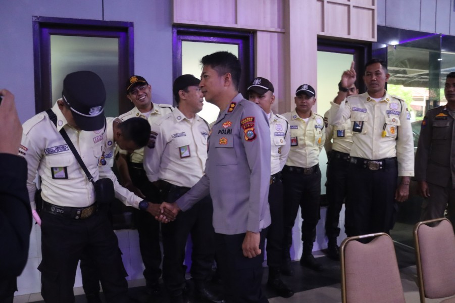 Polres Dumai Gelar Bakti Sosial Donor Darah dalam Rangka Hari Jadi ke-75 Humas Polri Tahun 2026.