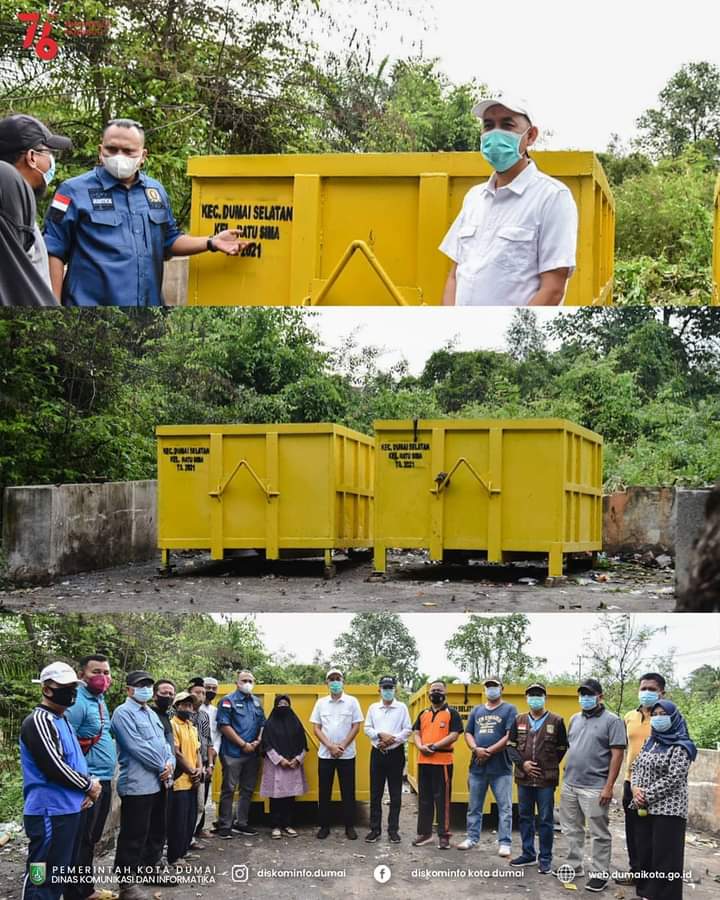 Serahkan 2 Bak Sampah,Walikota Dumai H.Paisal Ingatkan Masyarakat Agar Buang Sampah di Bak Sampah,Jangan Dilempar di Jalan