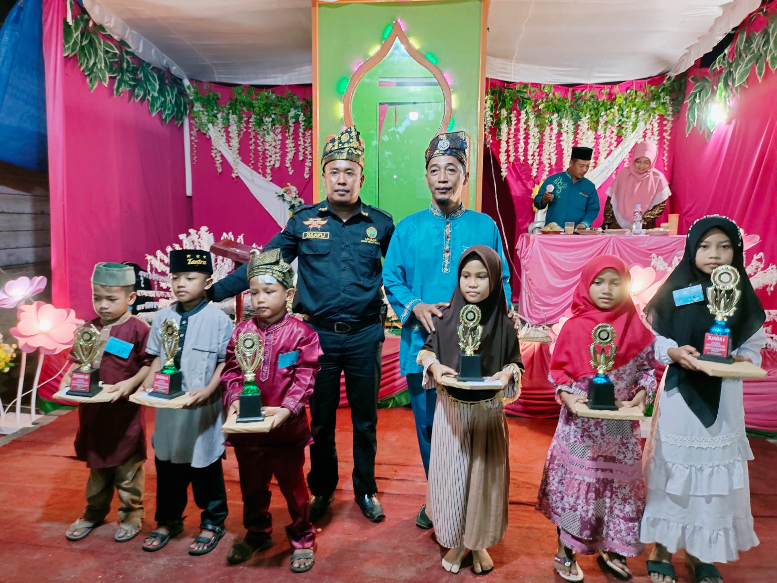 Antusias Masyarakat Hadiri Acara Penutupan STQ Dikelurahan Tanjung Penyembal