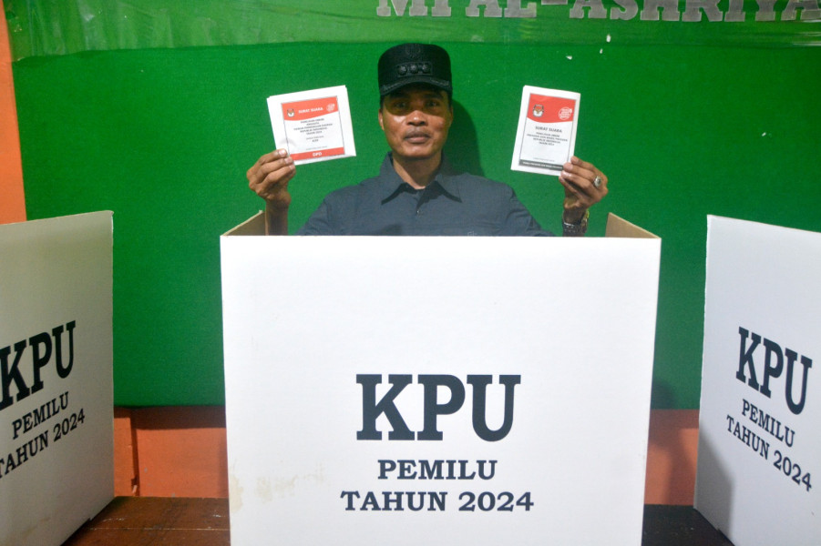 Pj. Wali Kota Langsa, Syaridin, S.Pd, M.Pd Berikan Hak Suaranya  Pada Pemilu Serentak Tahun 2024