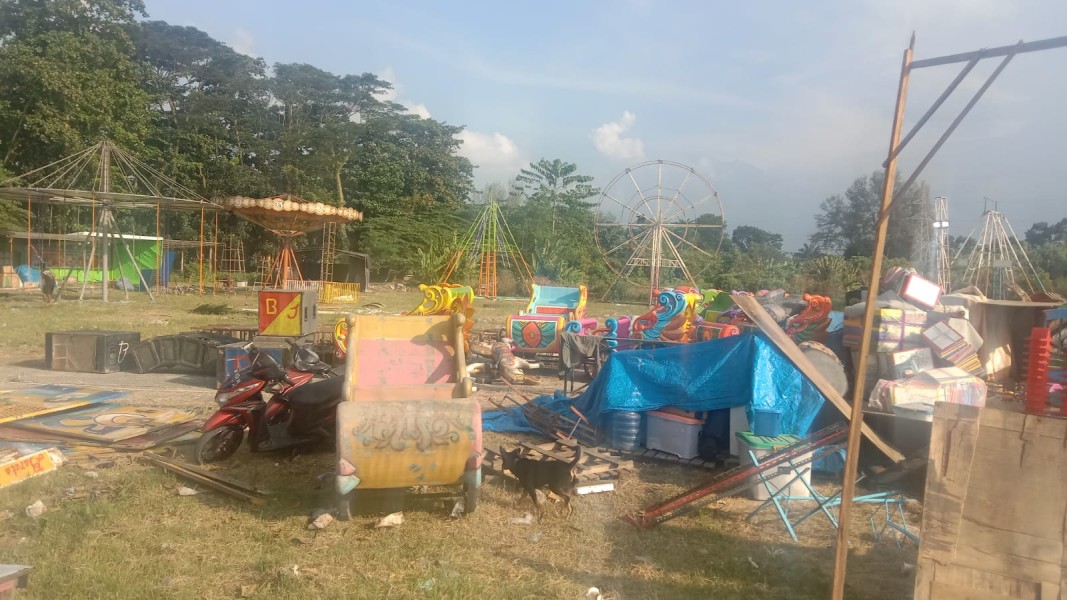 Pedagang Lapangan Depan Lepin Sambut Baik Adanya Pasar Malam