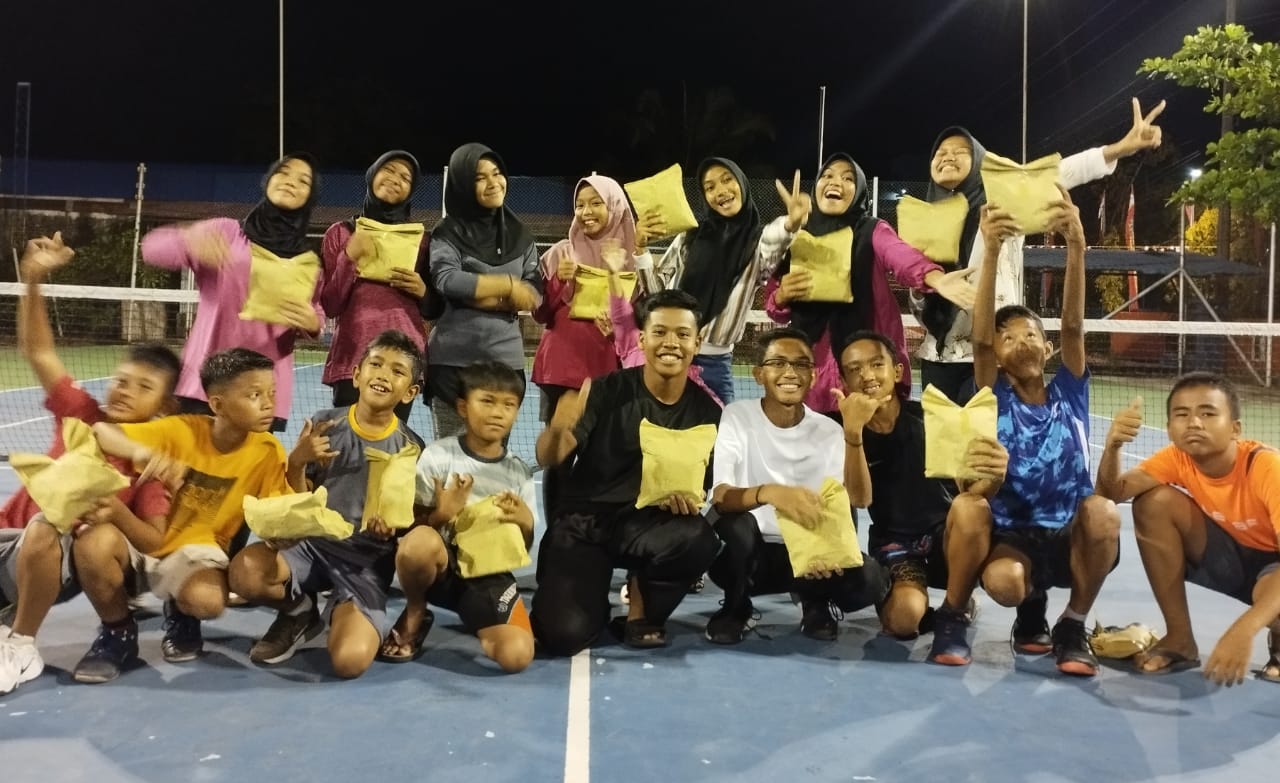 Persatuan Lawn Tenis Indonesia (Pelti) Kota Dumai Jaring Atlit Junior Berprestasi Sekaligus Semarak HUT Kemerdekaan RI ke 77
