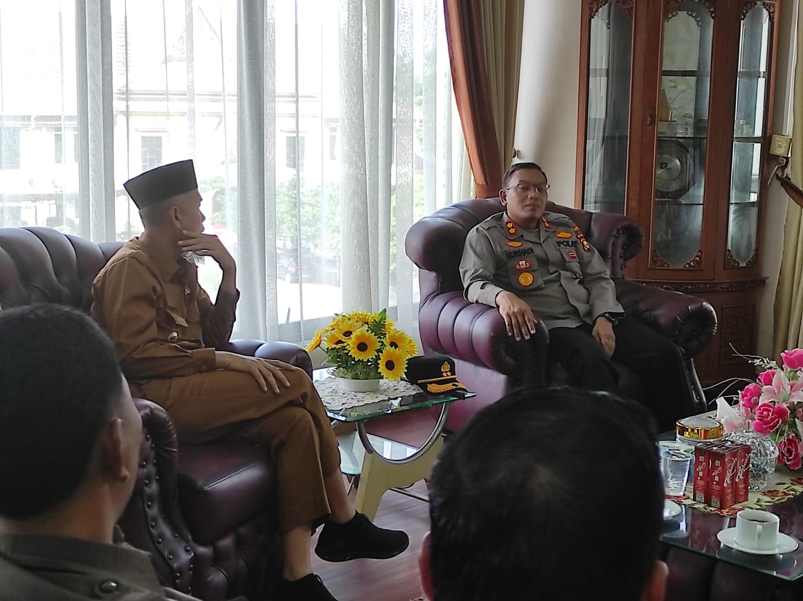 Kapolres Dumai AKBP Nurhadi Ismanto, S.H, S.I.K Jalin Sinergitas dan Silaturahmi Dengan Walikota Dumai H. Paisal, SKM, MARS.