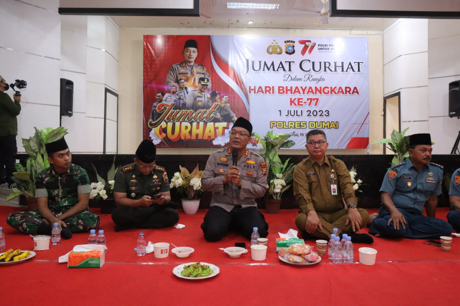 Dalam Rangka Hari Bhayangkara Ke-77 Tahun 2023, Polres Dumai Kembali Melaksanakan Kegiatan Yang Mengusung Tema ‘Jumat Curhat’