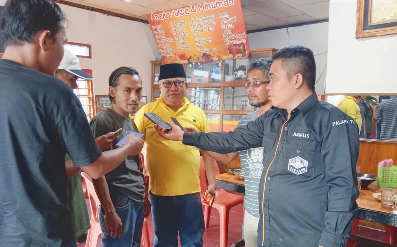 Ketua AMPG Rohil, Bersama Panglima Gagak Hitam Dato' Rangga, Serahkan Bantuan Donasi Ke Insan Pers. 