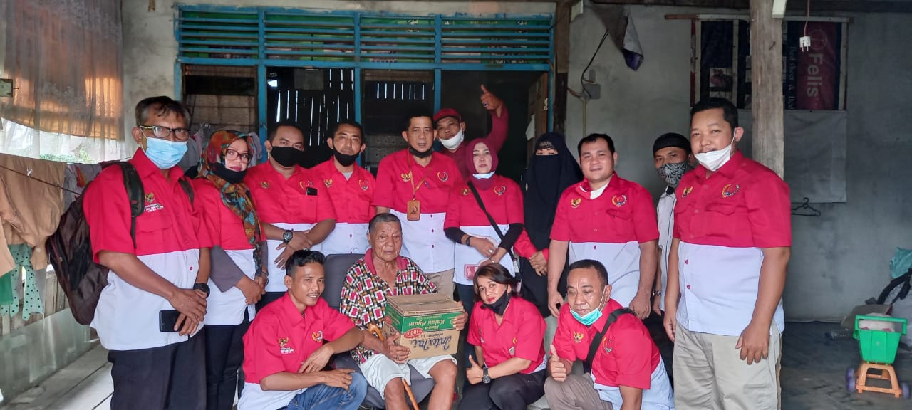 Sambut Ramadhan,Pengurus DPD PWRI Riau Berbagi Sembako
