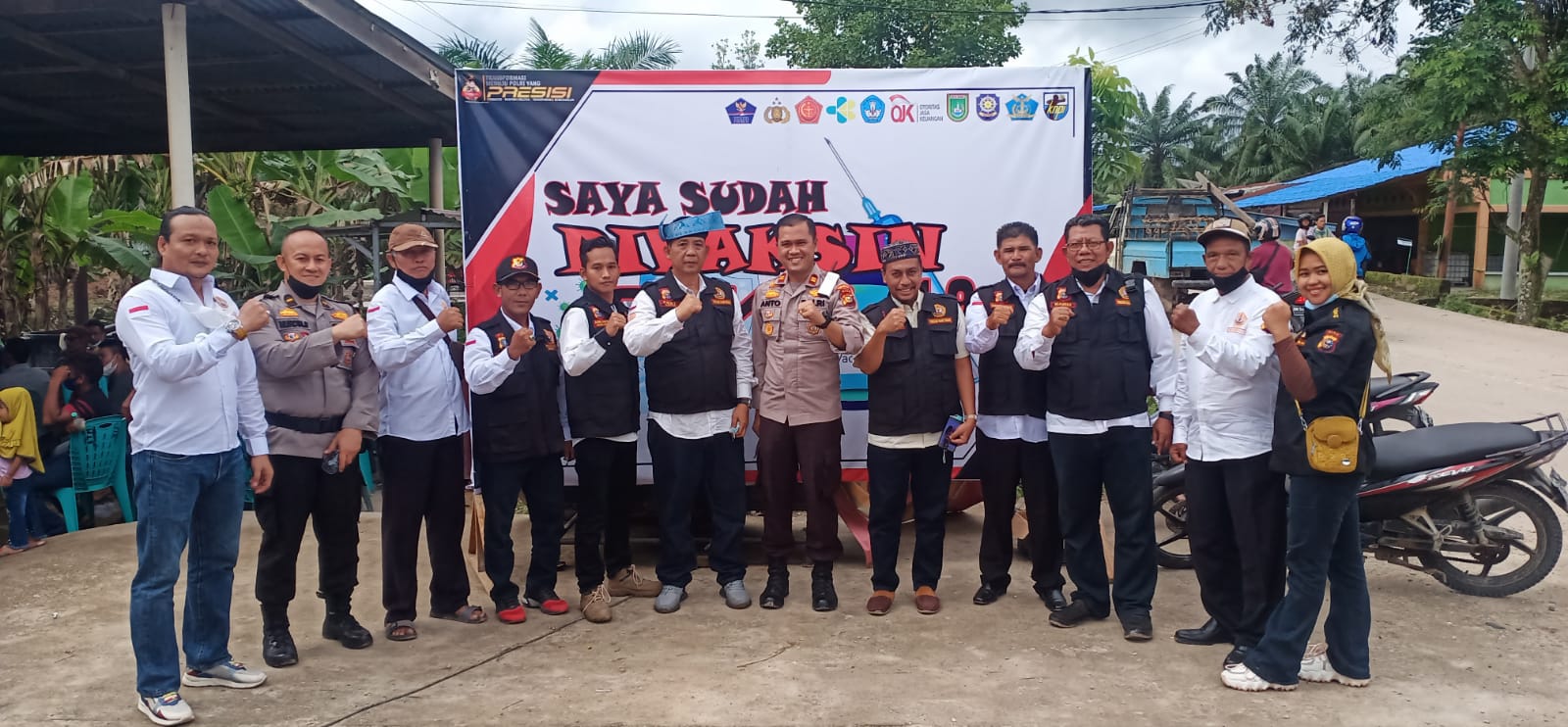 Pokdarkamtibmas Resort Dumai Bareng Polres Dumai Gelar Vaksinasi Massal