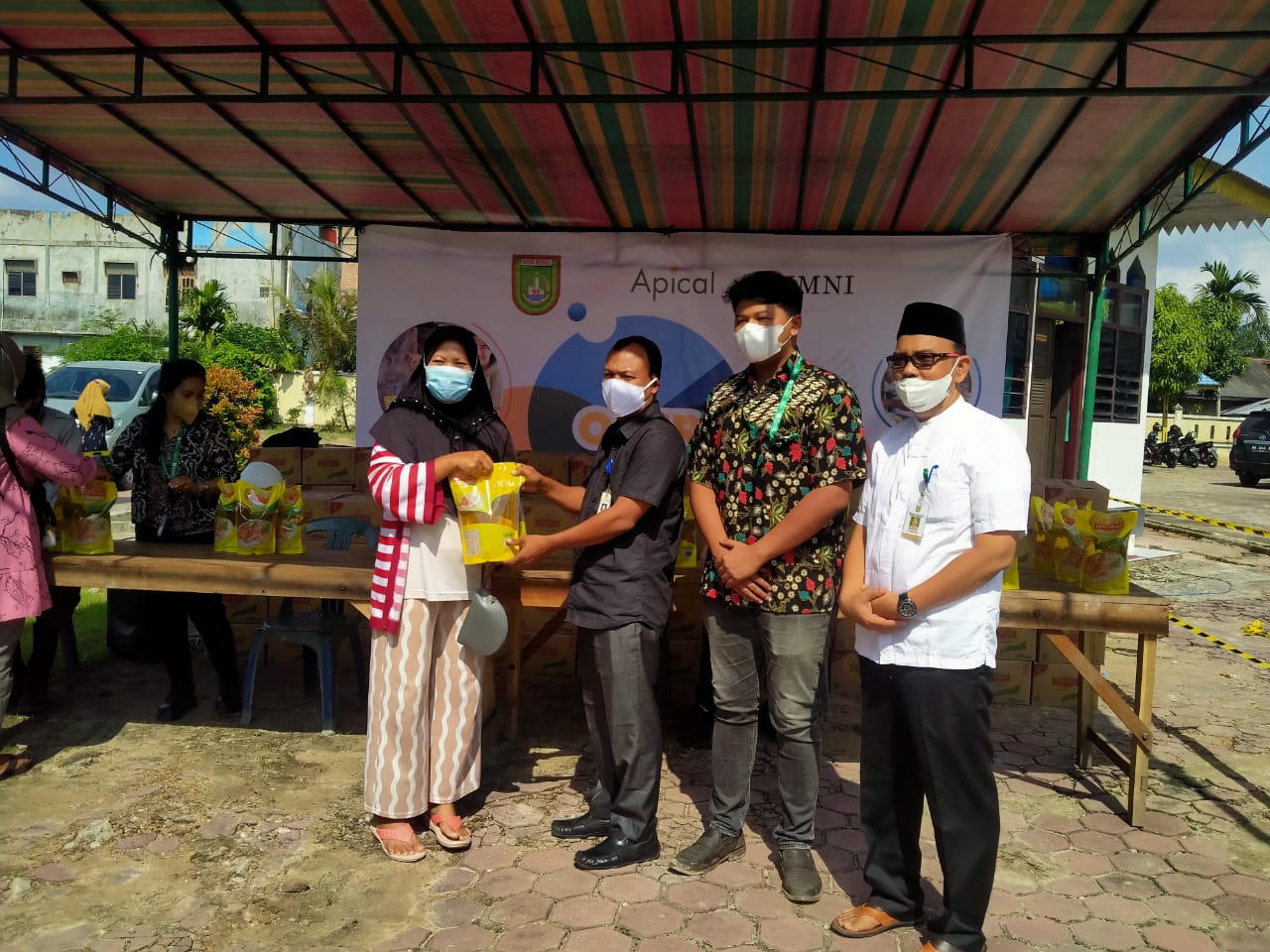 Ringankan Beban Masyarakat, Apical Group Berkolaborasi dengan Kementerian Koordinator Perekonomian dan GIMNI Gelar Operasi Pasar Minyak Goreng 